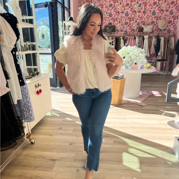 Molly Bracken ladies woven sleeveless jacket/vest | Small | Pink - Picture 1 of 4